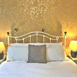 St. Raphael Bed & Breakfast 4*