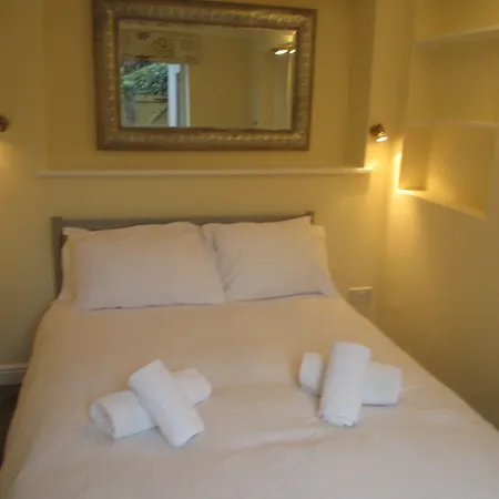 St. Raphael Bed & Breakfast