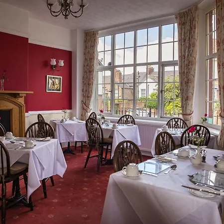 St. Raphael Bed & Breakfast 4*