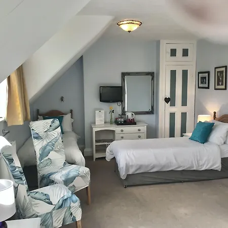 St. Raphael Bed & Breakfast