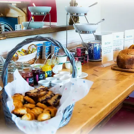 Alojamento de Acomodação e Pequeno-almoço St. Raphael 4*