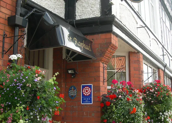 St. Raphael 4* Йорк